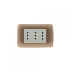 Enchufe Triple 10a 250v Beige  Titanio Lexo