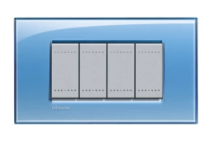 PLACA RECTANGULAR 4 MODELO LIVING LIGHT. TERMINACION AZUL BTICINO REF LNA4804AD