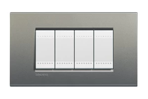 PLACA RECTANGULAR 4 MOD. TERMINACION AVENUE BTICINO REF LNA4804AE