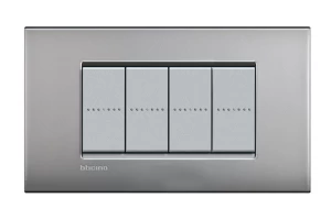 PLACA AIR 4 MODULOS. COLOR NIQUEL SATINADO  MODELOS LIVING LIGHT BTICINO REF LNC4804NK