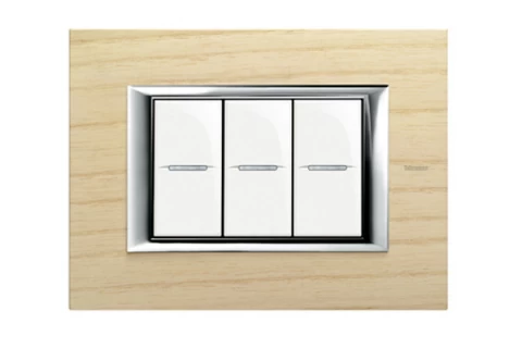 PLACA 3 MODULOS. COLOR MADERA - FRESNO MODELO AXOLUTE  BTICINO REF HA4803LFR