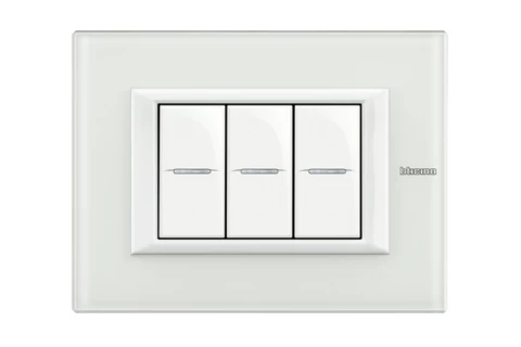 PLACA 3 MODULOS. COLOR BLANCO CRISTAL BLANCO MODELO AXOLUTE BTICINO REF HA4803VBB