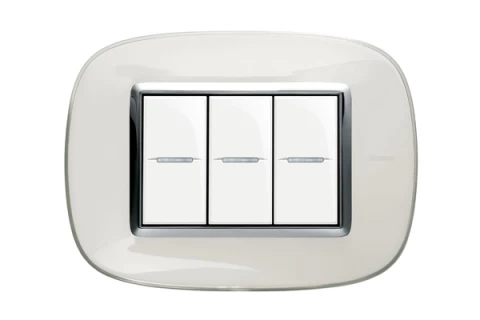 PLACA 3 MODULOS. COLOR BLANCO  MODELO ELIPTICA BTICINO REF HB4803DB