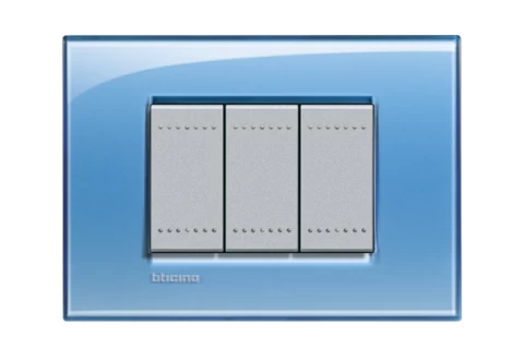 PLACA RECTANGULAR 3 MODELO LIVING LIGHT. TERMINACION AZUL BTICINO REF LNA4803AD