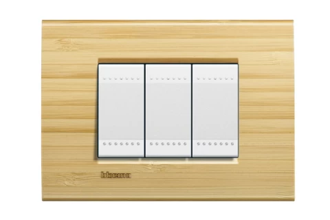 PLACA RECTANGULAR 3 MODELO LIVING LIGHT. TERMINACION BAMBU BTICINO REF LNA4803LBA