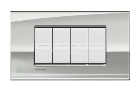 PLACA AIR 4 MODULOS. COLOR PALADIO MODELO LIVING LIGHT BTICINO REF LNC4804PL